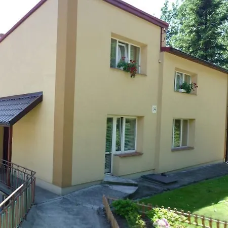 アパート Apartament W Dolinie Popradu